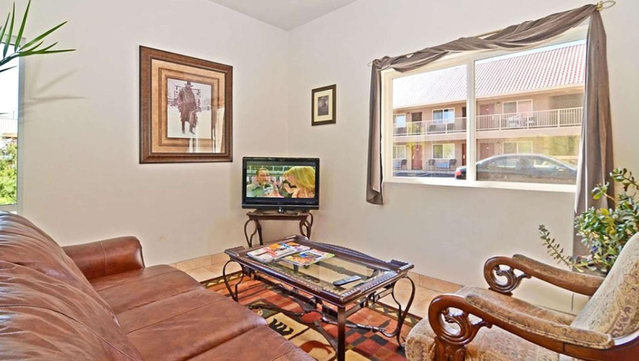 Magnuson Hotel Manitou Springs Bagian luar foto