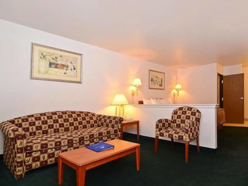 Magnuson Hotel Manitou Springs Bagian luar foto